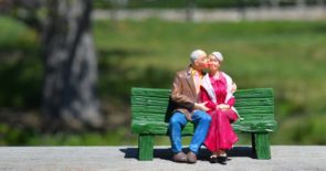 old-couple-2313286_1920