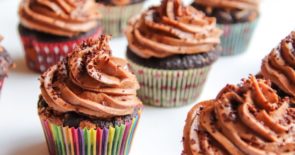 cupcakes-5116009_1920